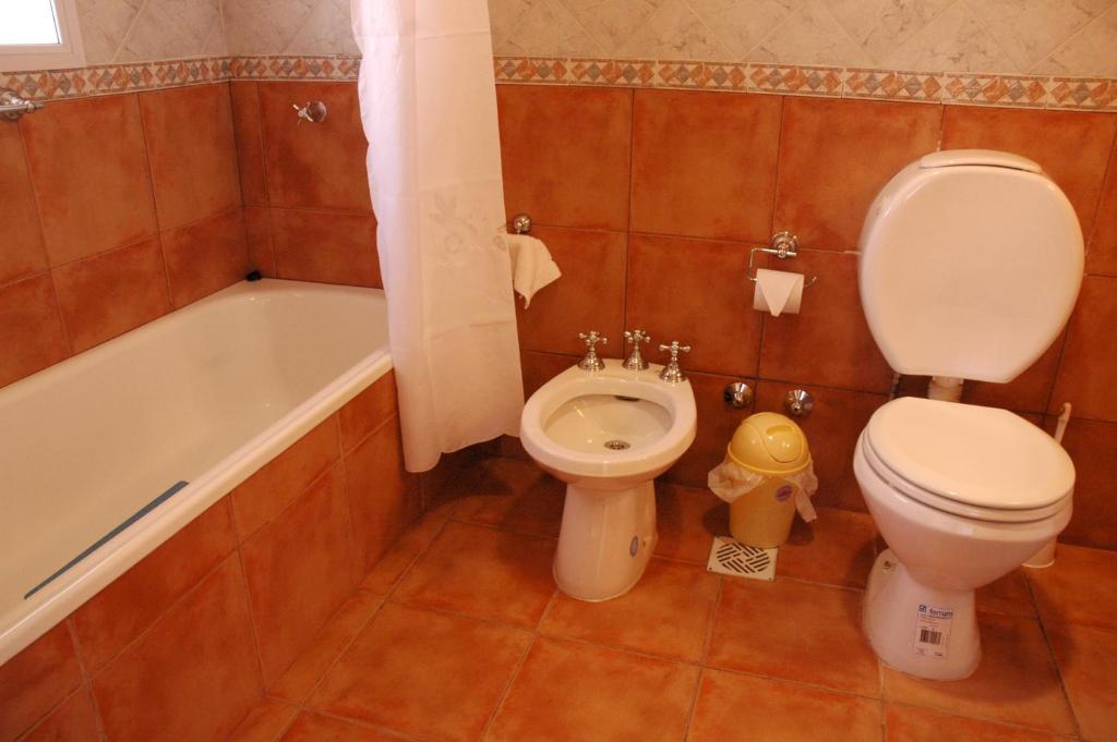 Puente Austral Aparthotel San Carlos de Bariloche Ruang foto