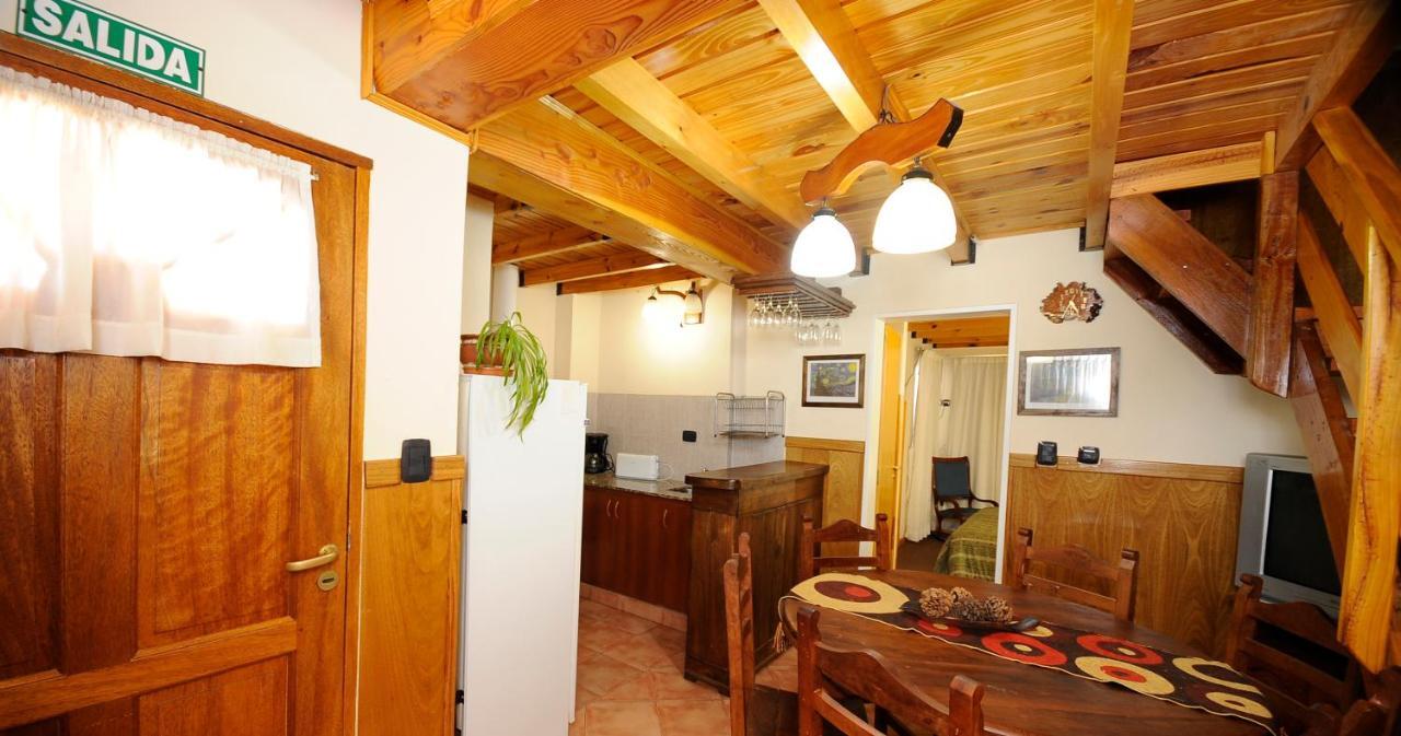 Puente Austral Aparthotel San Carlos de Bariloche Ruang foto