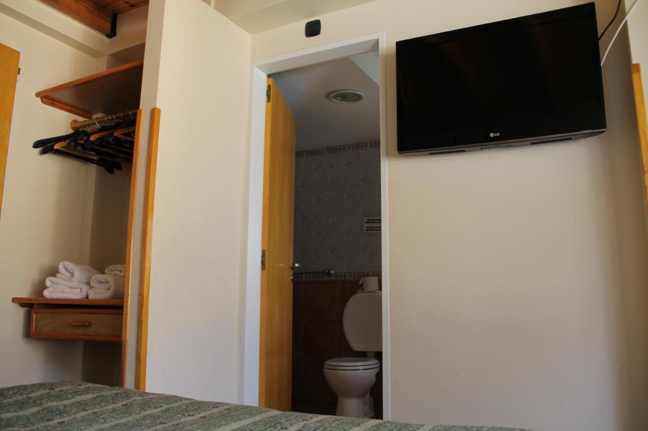 Puente Austral Aparthotel San Carlos de Bariloche Ruang foto