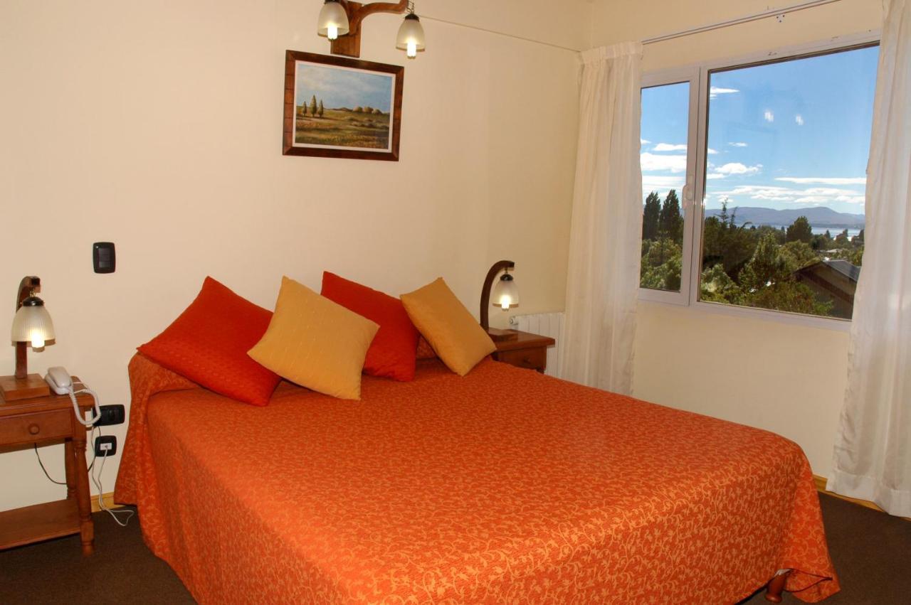 Puente Austral Aparthotel San Carlos de Bariloche Ruang foto