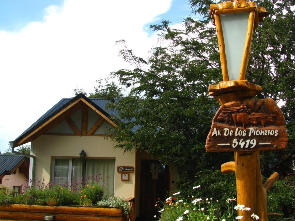 Puente Austral Aparthotel San Carlos de Bariloche Bagian luar foto